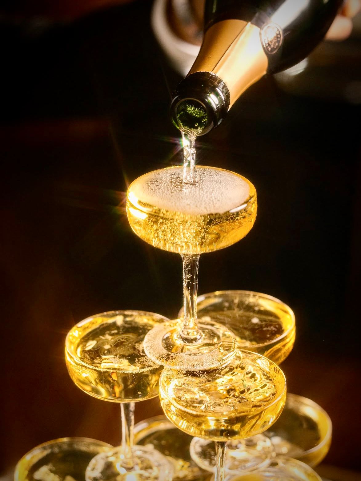 Champagne tower service